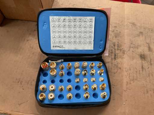 Impact Acoustics Universaladapter