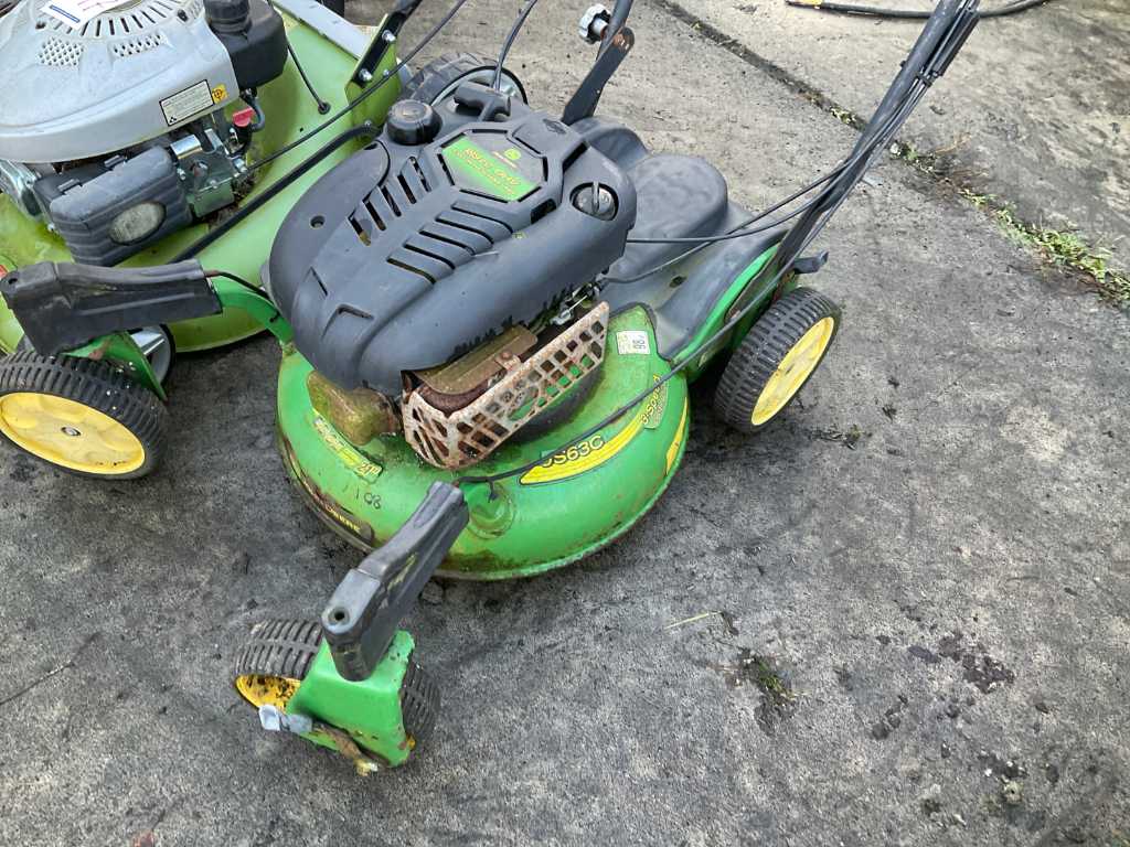 Brands of lawn tractors hot sale