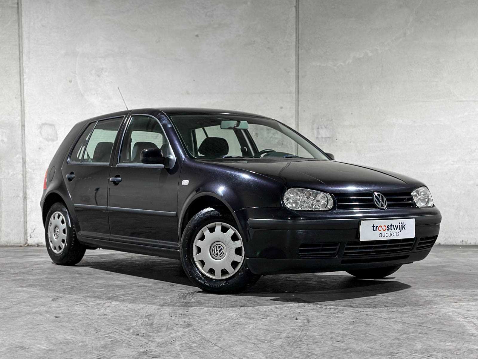 Volkswagen Golf 1.6 Trendline 101pk 2000, 99-DT-KF