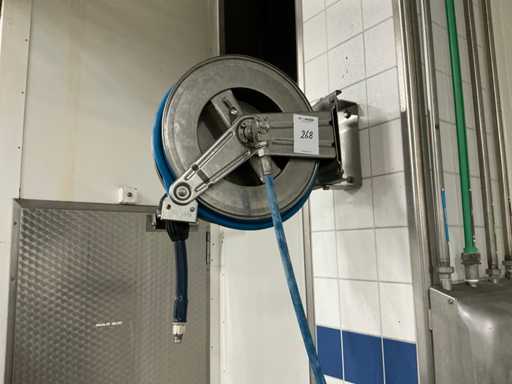 Hose reel