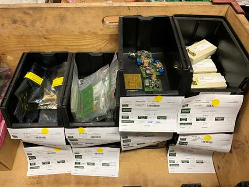 Lots of electronic material for Laserstar