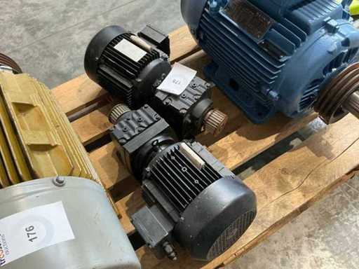 Motore ingranato SEW (2x)