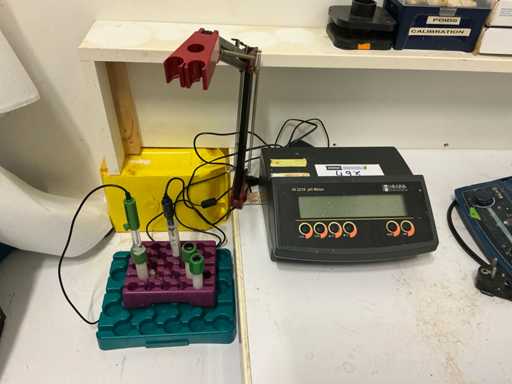 HANNA INSTRUMENTS HI 2210 pH Zestaw 1 pH