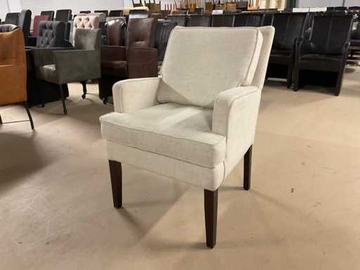 Mirtja Eetkamerstoel