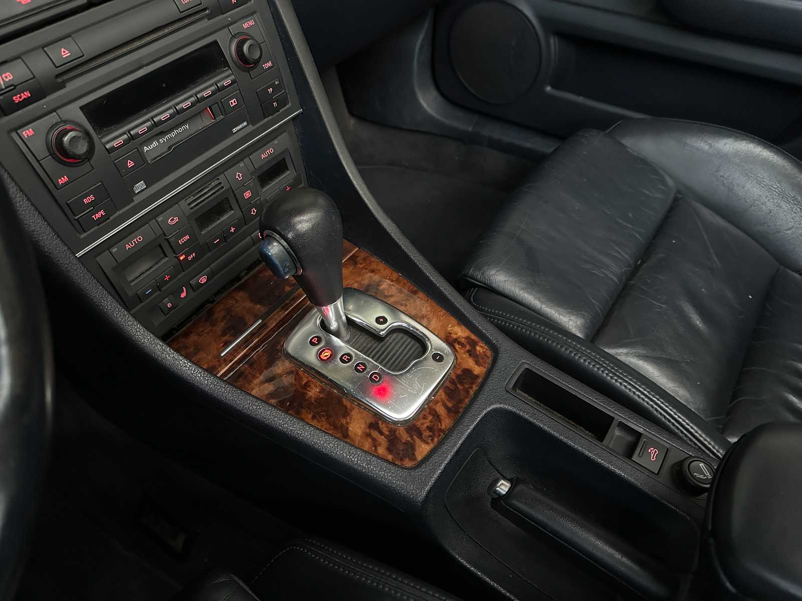 Audi A4 Cabriolet 3.0 V6 Exclusive 220pk 2003 -Automaat-, 38-LR-TT