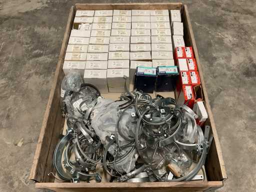 Partia materiałów instalacyjnych