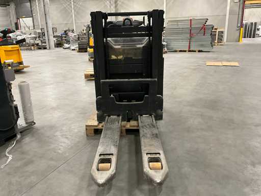 2017 Linde D12HPSP Order Picker