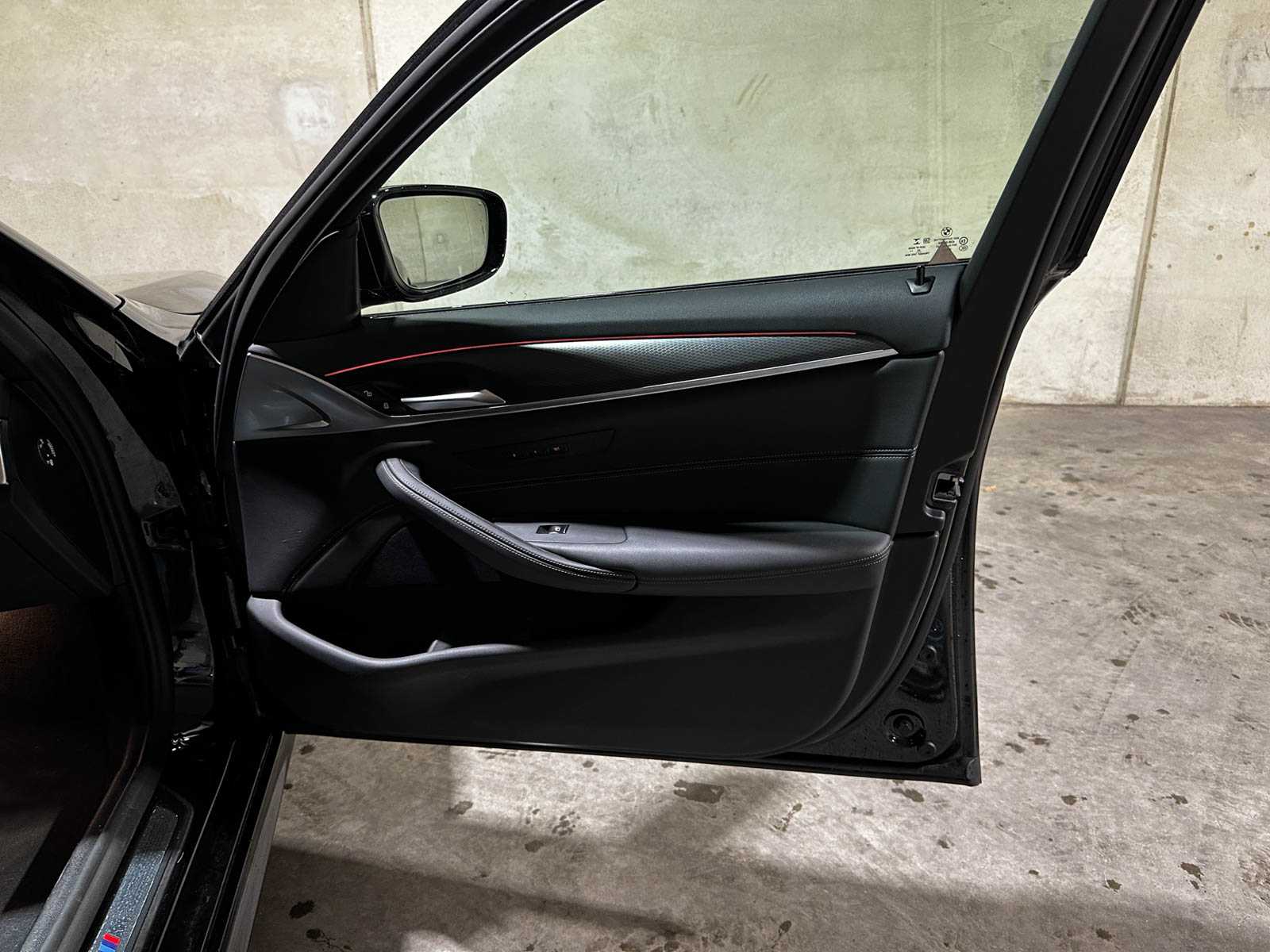 BMW 520i Touring High Executive Edition M-Sport 184pk 2021 (Origineel-NL) 5-Serie G31, L-194-JX