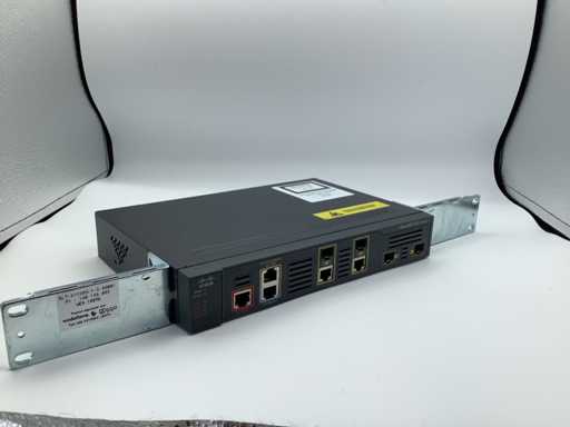 Comutator de acces Cisco ME 3400E