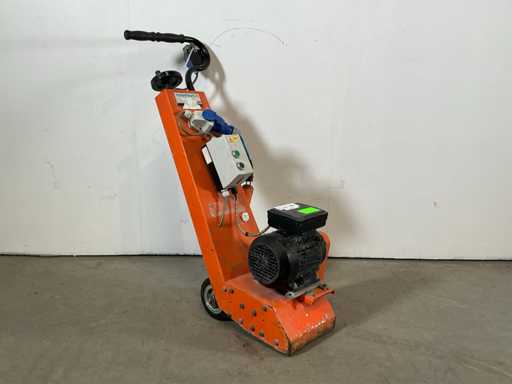 Ma?ini de frezat pe podea Trelawny TFP200 2016