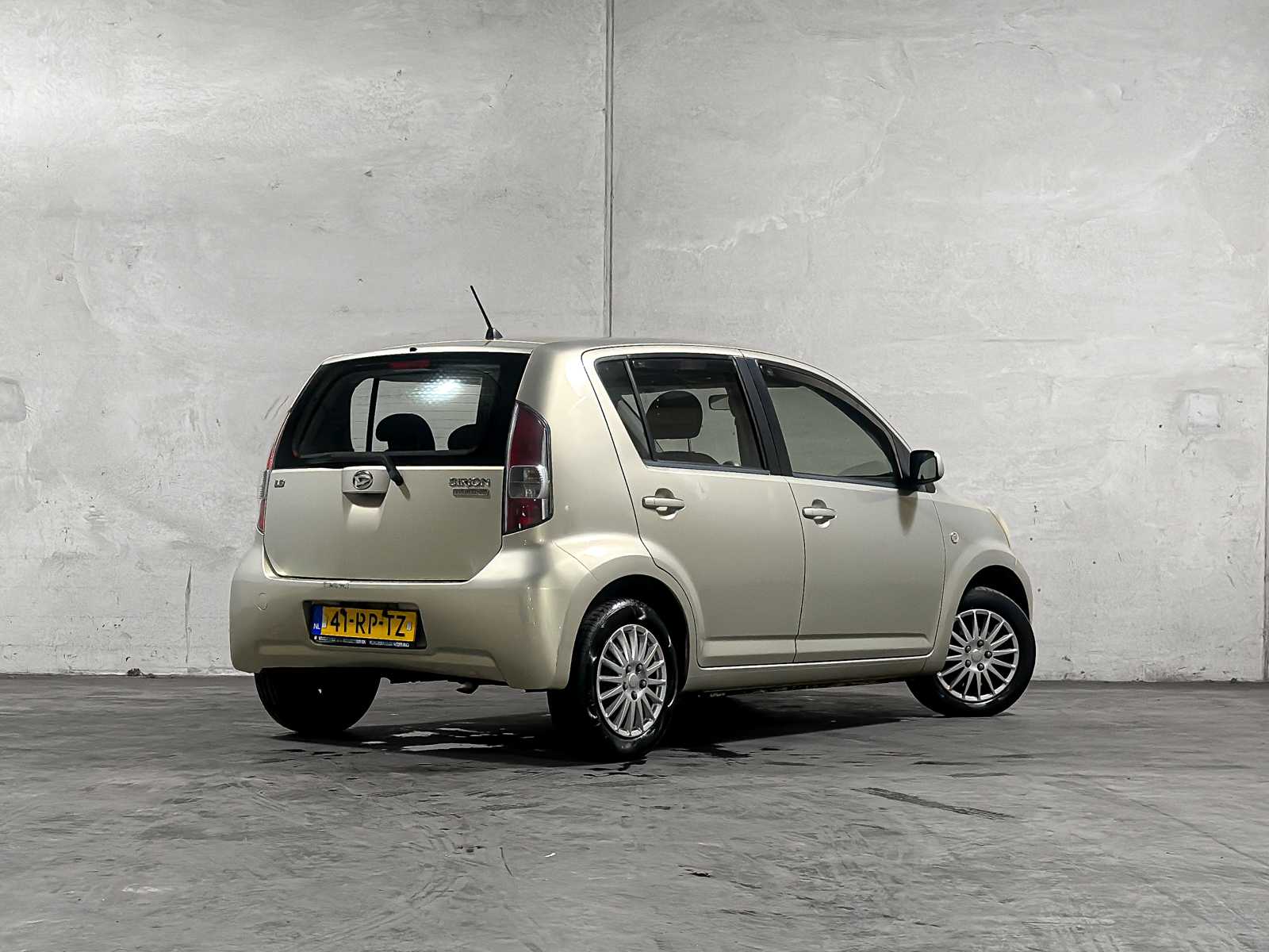 Daihatsu Sirion 2 1.3-16V Comfort 90pk 2005 (Origineel-NL) Automaat, 41-RP-TZ
