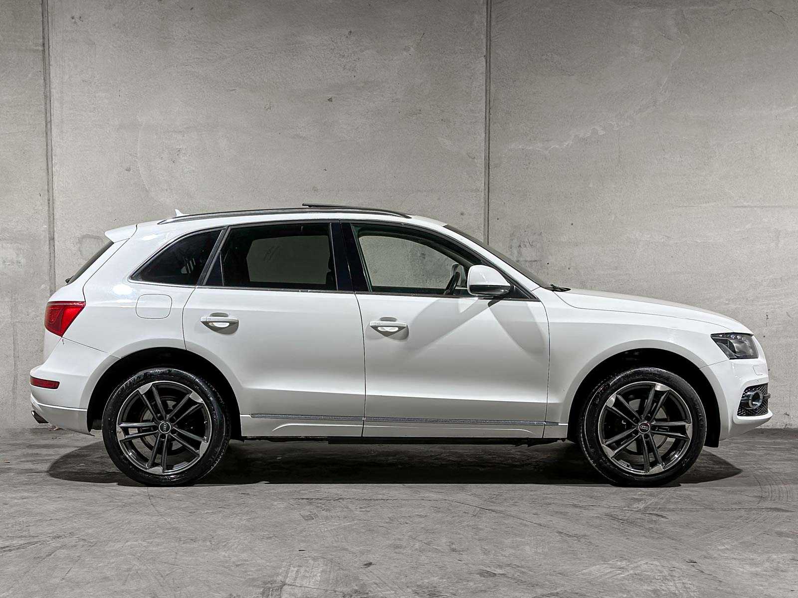 Audi Q5 3.2 FSI V6 Quattro Pro Line 269pk 2010, J-936-ZV