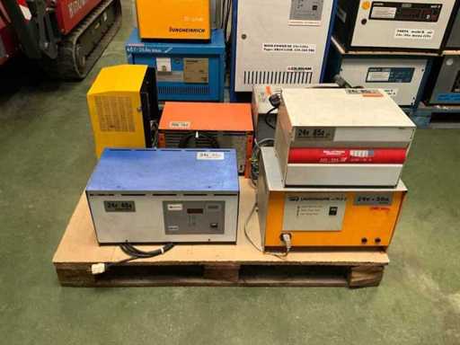 Lot van 15 Heftruck Opladers Heftruck toebehoren