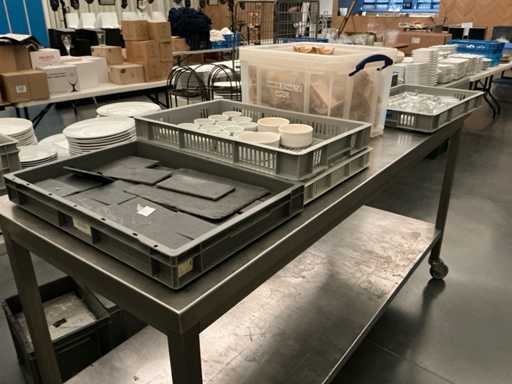 Reception bowls and jars