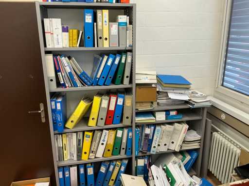 Posten Büromöbel / Rauminhalt