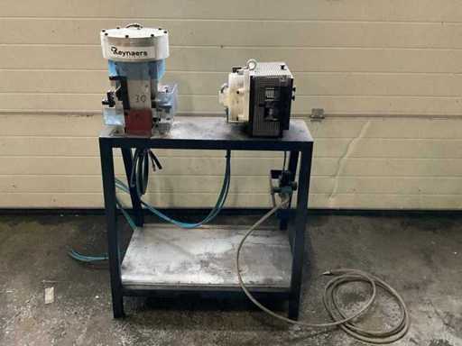 Reynaers Pneumatic punching machines