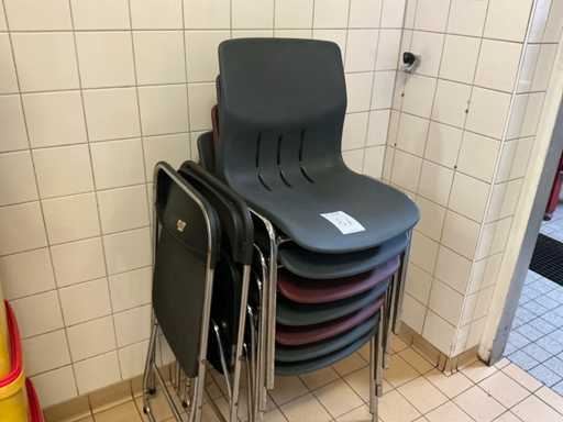 Kantine stoelen (9x)