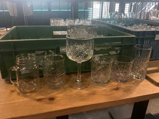 Batch of various cocktail glasses