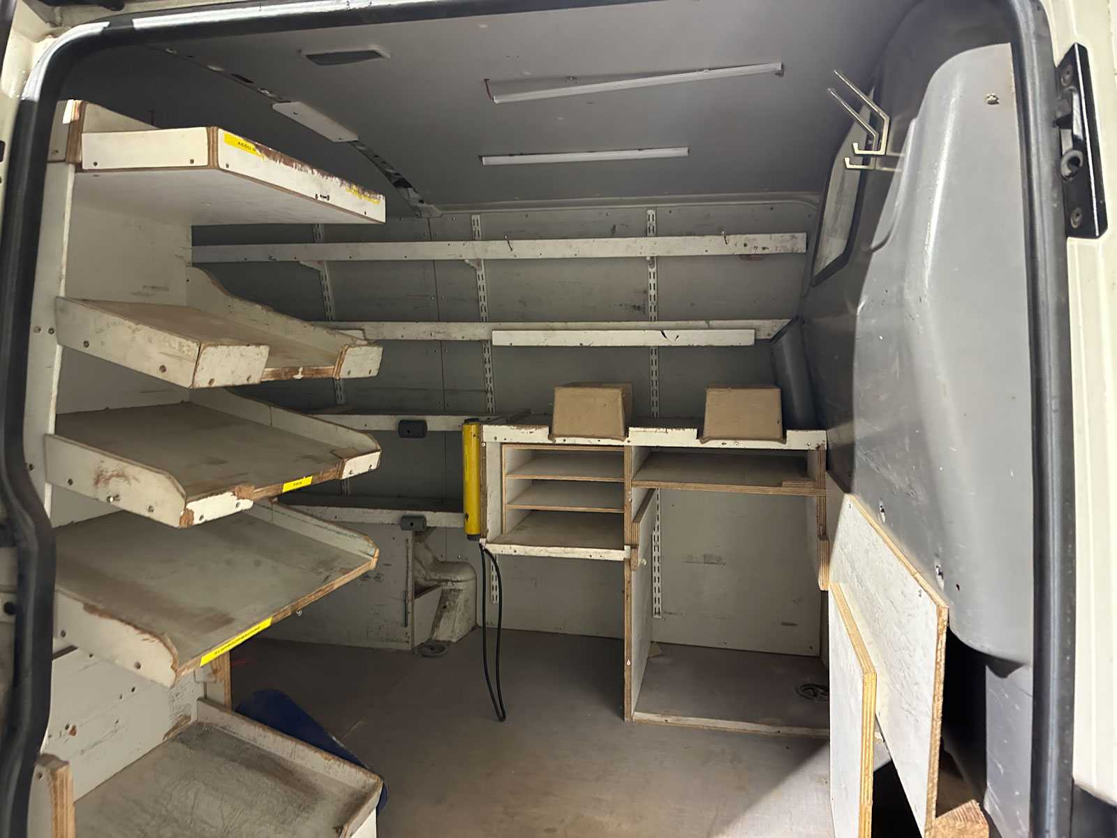 Volkswagen Transporter 1.9 TDI 300 103pk 2005, 54-BZ-GH