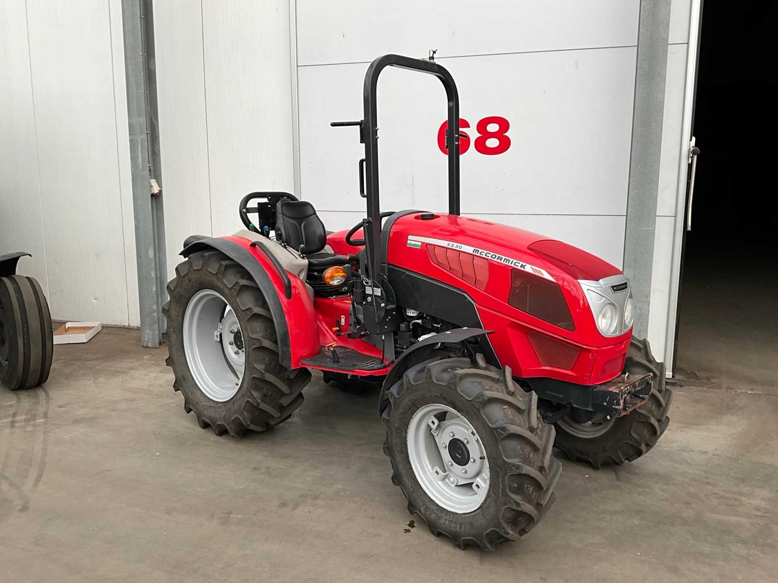 2019 McCormick X2.30 Narrow Track & Compact Tractor