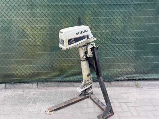 Suzuki - long tail - 4.0 hp - Outboard motor