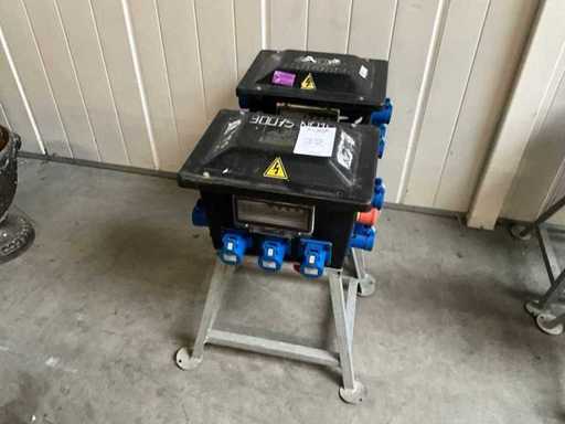 Cutie de conexiune pentru construcții (2x)