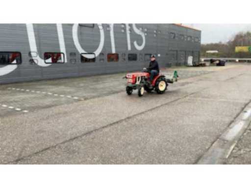 6065ff1a-b500-4d22-8904-74e8559833d6.mp4