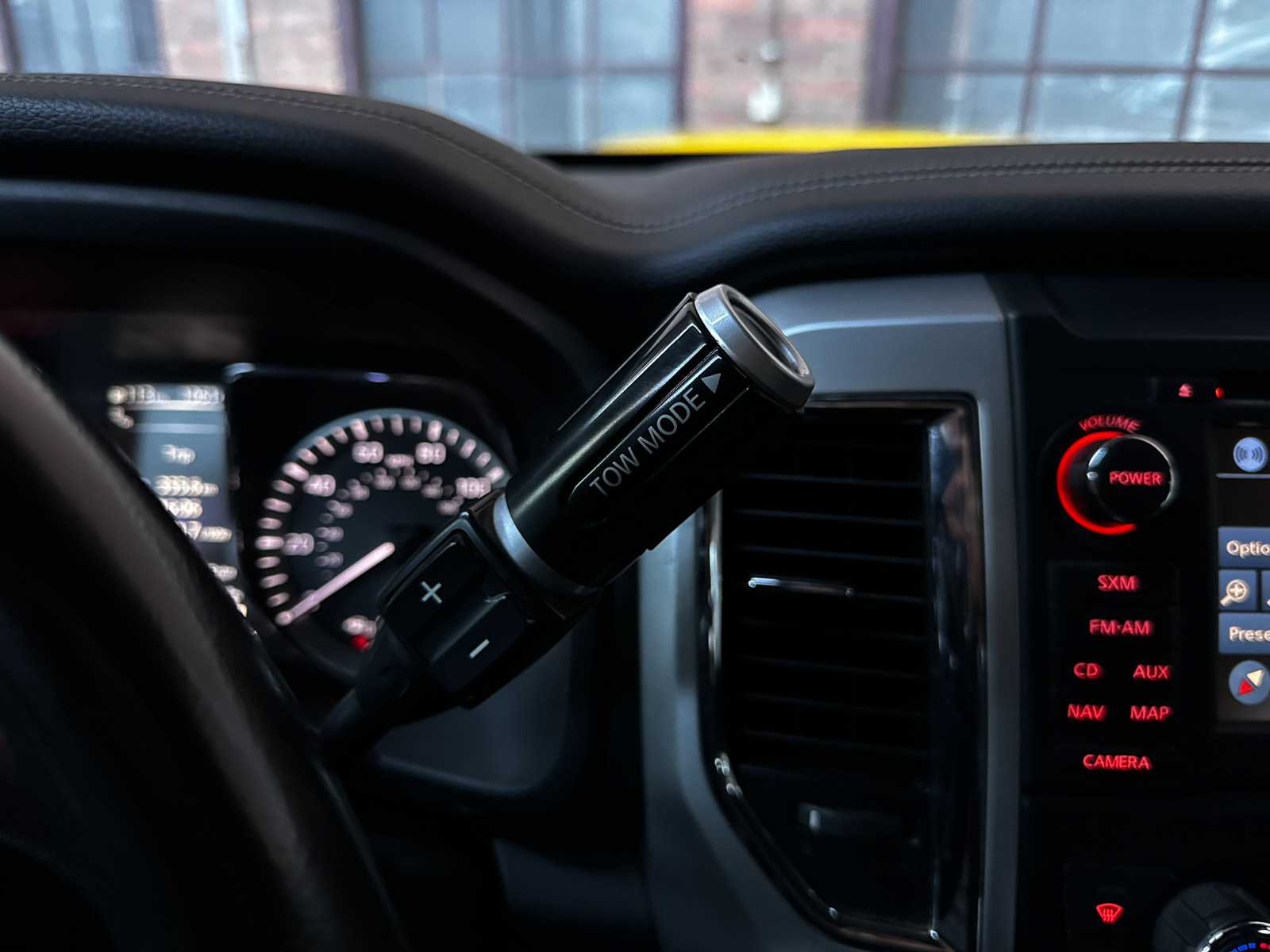 Nissan Titan PRO-4X 5.6 V8 396pk 2018