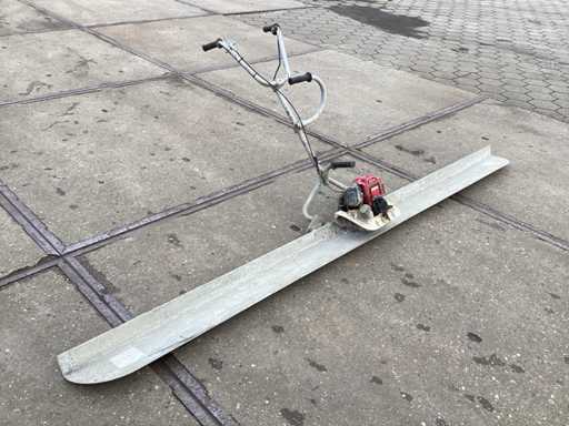 2021 Zacieraczka do betonu ATLAS COPCO BT 300