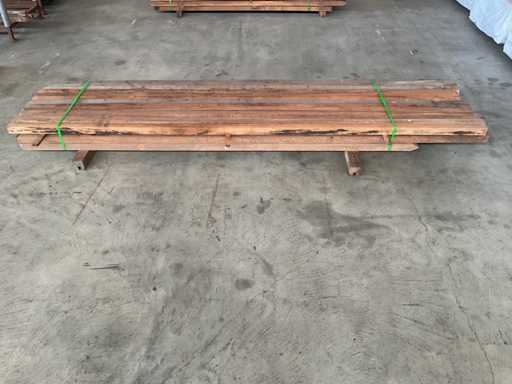 Lotto di legno duro Azobe finemente segato di varie lunghezze (totale 0,45 m³)