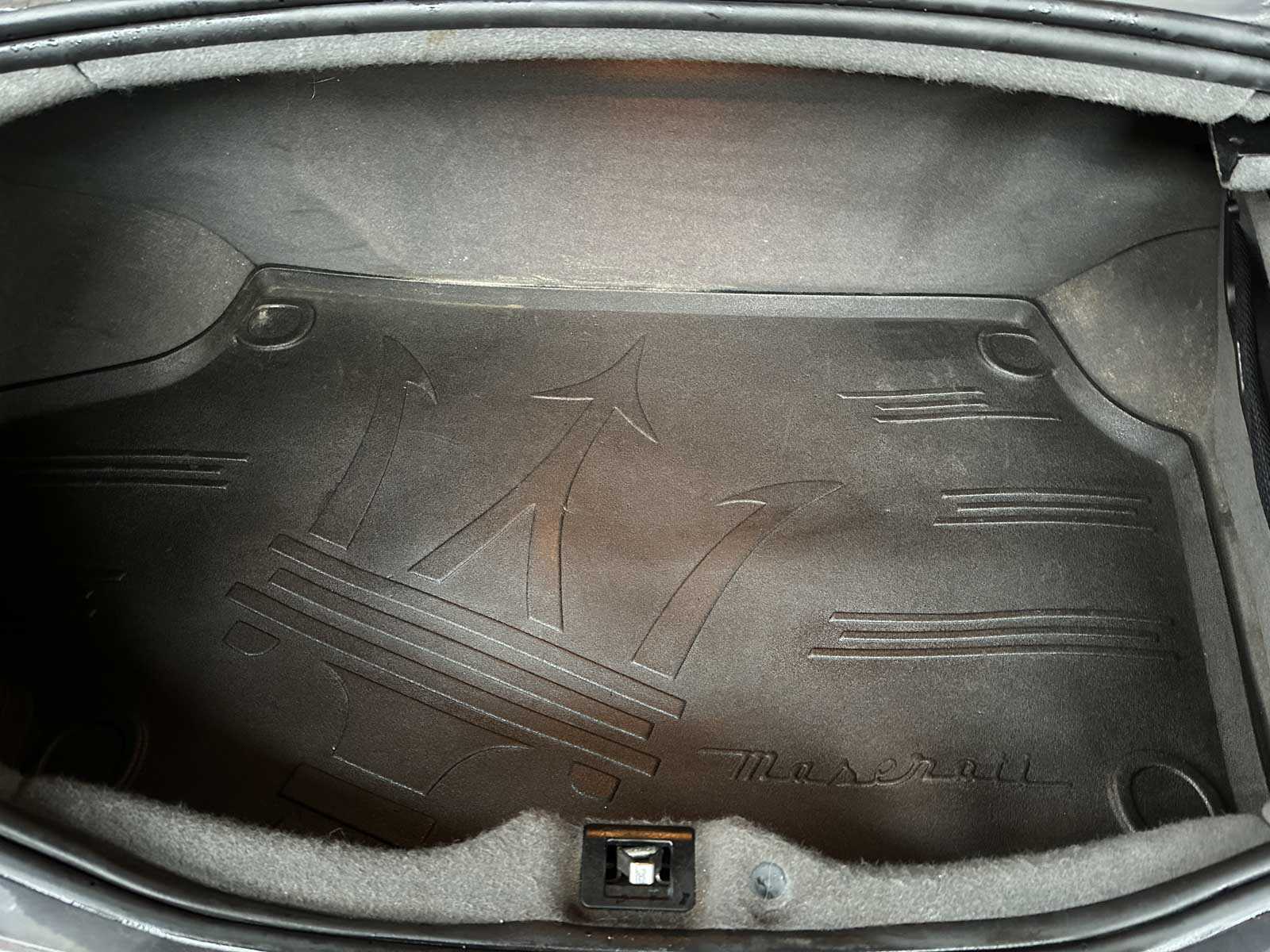 Maserati Quattroporte 4.2 V8 400pk 2007