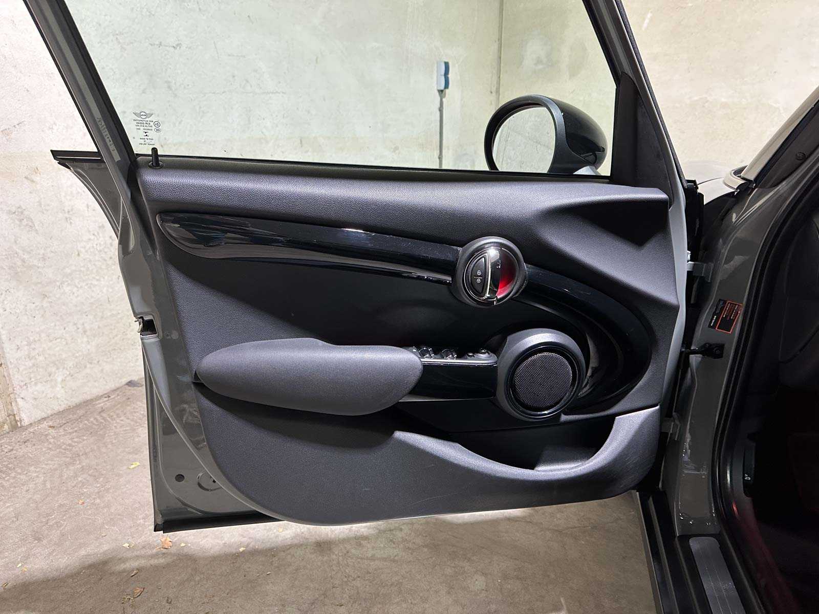  Mini Cooper 1.5 136hp 2014, J-119-RV