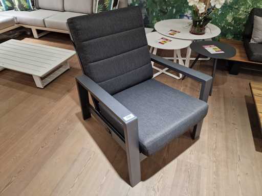 Chaise relaxante d’extérieur Tierra Queens - Alu Anthracite avec coussins noirs