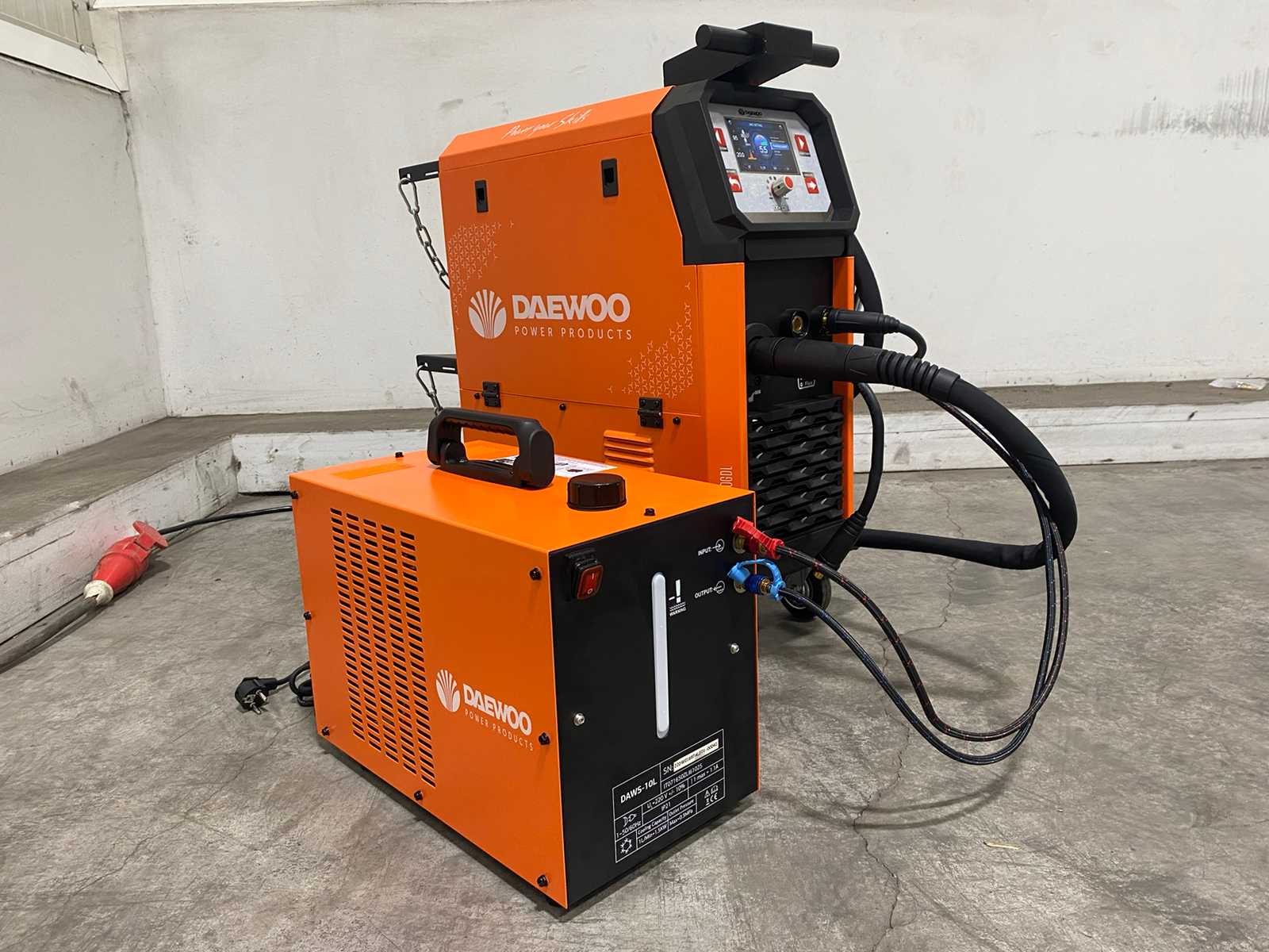 Daewoo DAMIG-350GDL Water-Cooled Multi-Process Welding Machine