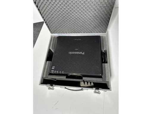 Panasonic PT-DZ6710 DLP Projektor Beamer