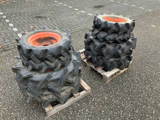 2x Kubota Minitractor Wielen Set
