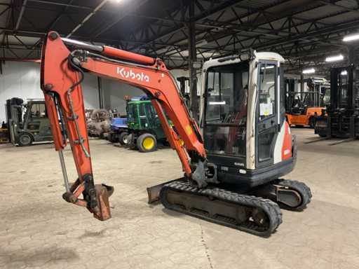 Mini koparka Kubota KX61-3 z 2004 roku