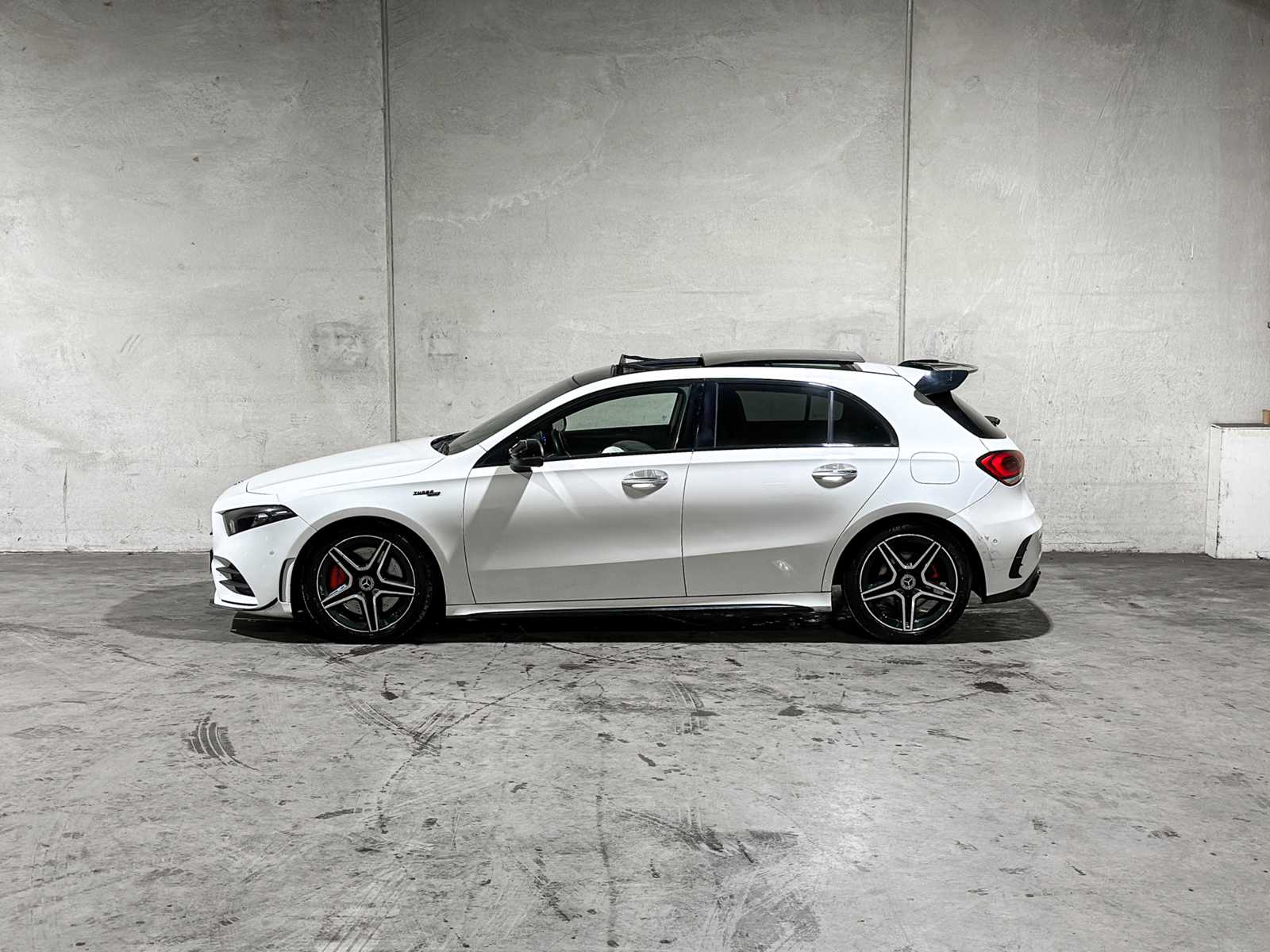 Mercedes-Benz A250 AMG Premium Plus A-klasse 224pk 2019, P-962-GR