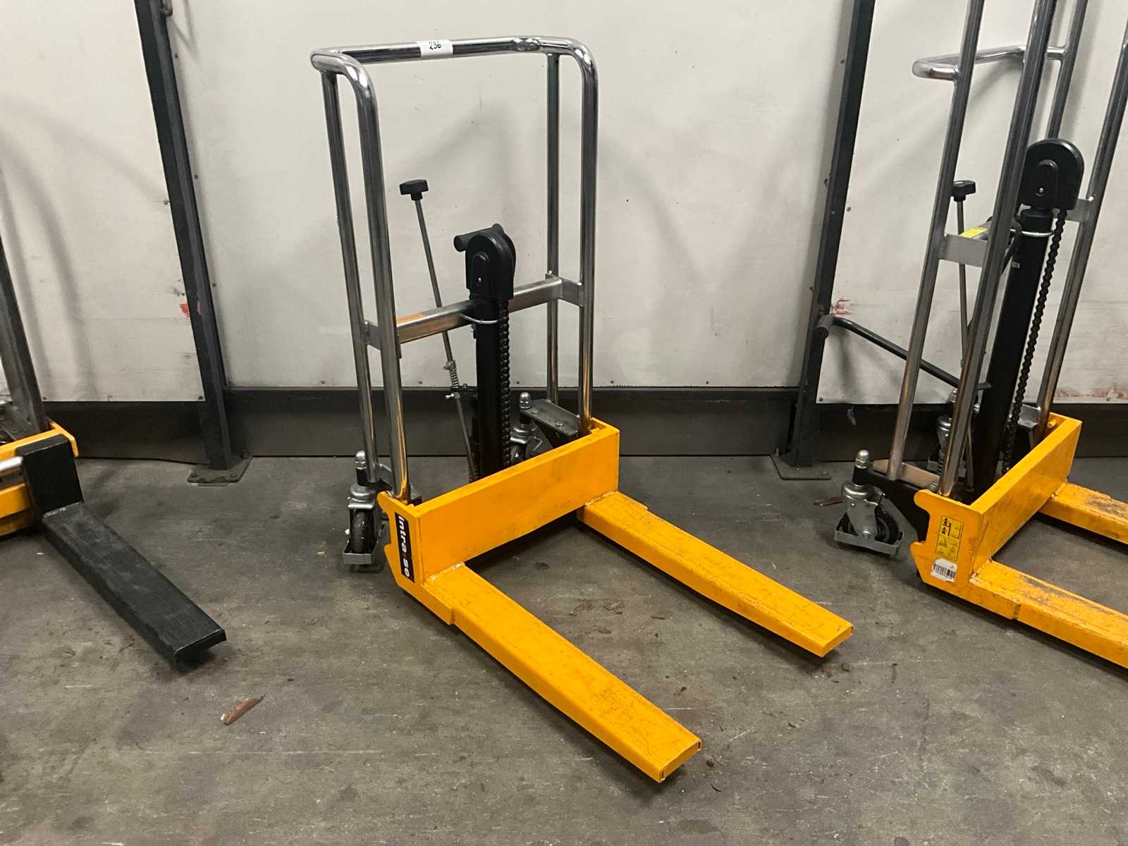 2023 Intrase Stacker