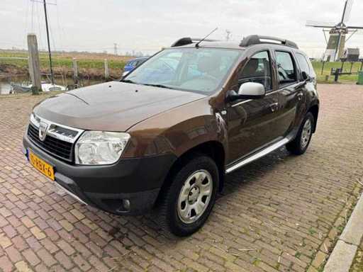 Dacia  Duster  1.6 Lauréate Cool PACK3  Pack Exclusive  10-RBX-6