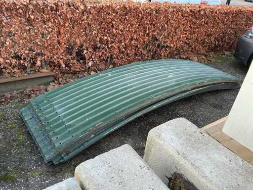 Zakrzywiona blacha falista