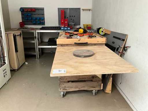 Various DIY warehouse carts and workbench