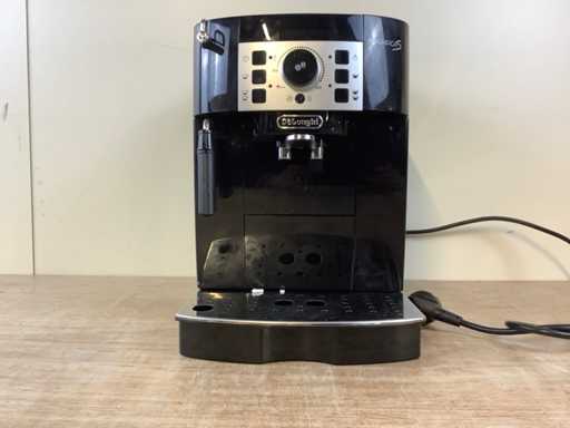 Delonghi Magnifica S ECAM20.110.B Machines à café et espresso