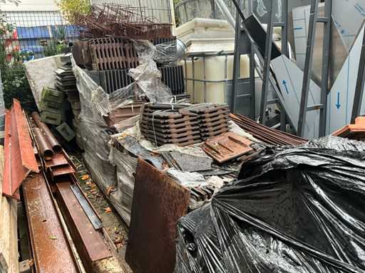 Batch of various roof tiles and façade tiles