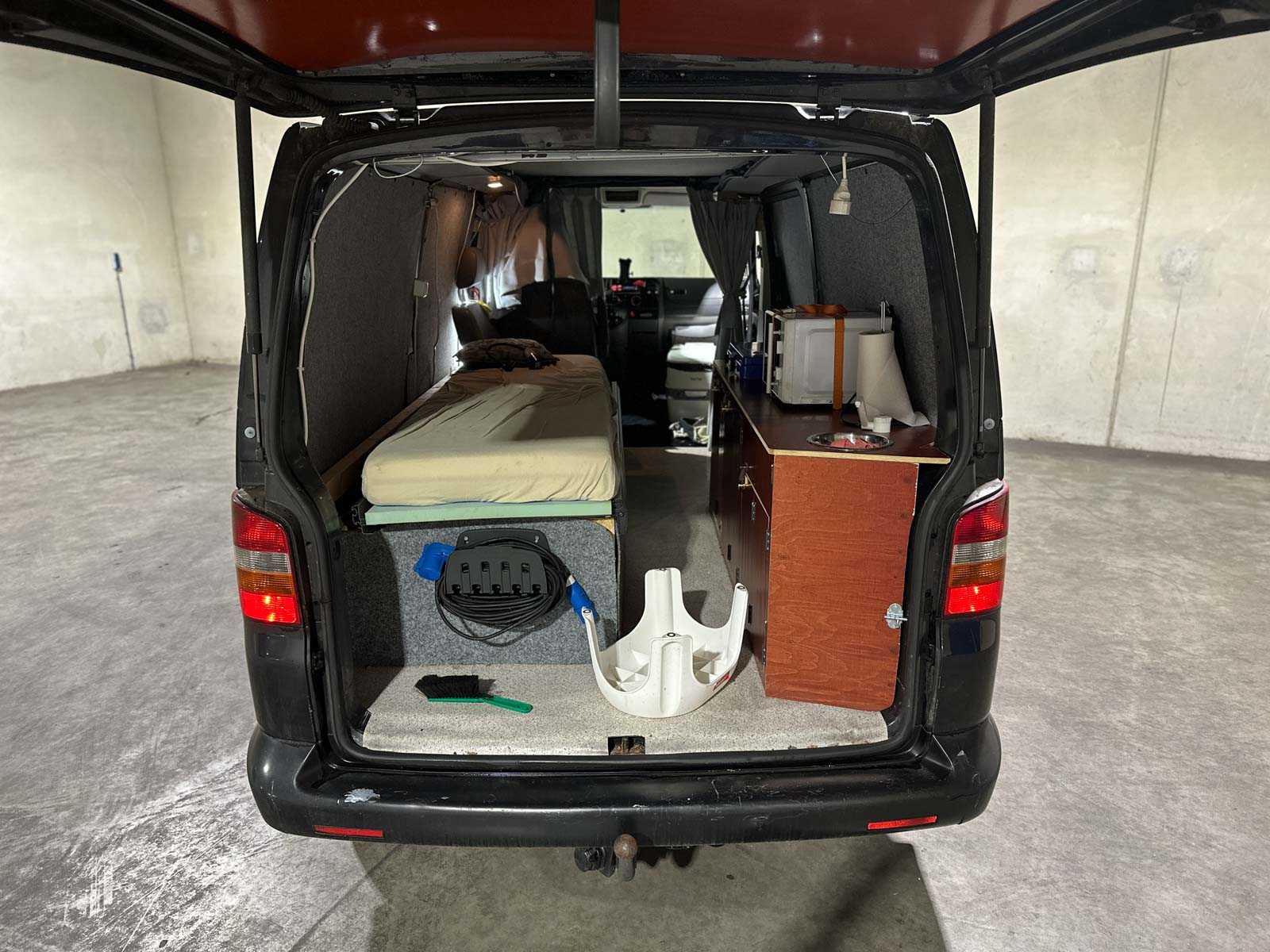 Volkswagen Transporter CAMPER Kombi 2.5 TDI 340 Trendline 131pk 2005, JZJ-68-S Youngtimer