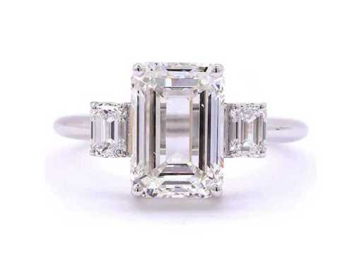18 Karaat witgouden ring met 3,56 ct. diamant