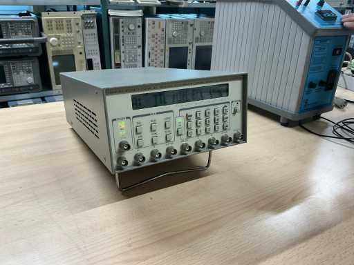 Stanford Research DG535 Delay Generator