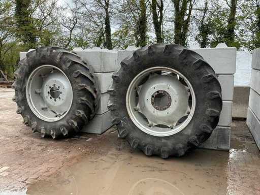 Pirelli TM700 Reifen, Rad & Felge (2x)