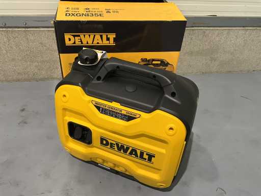 DeWalt - 2025 - DXGNI35E - Generator de energie de urgență