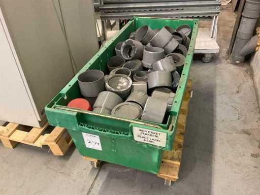 Un lot de bucăți din PVC